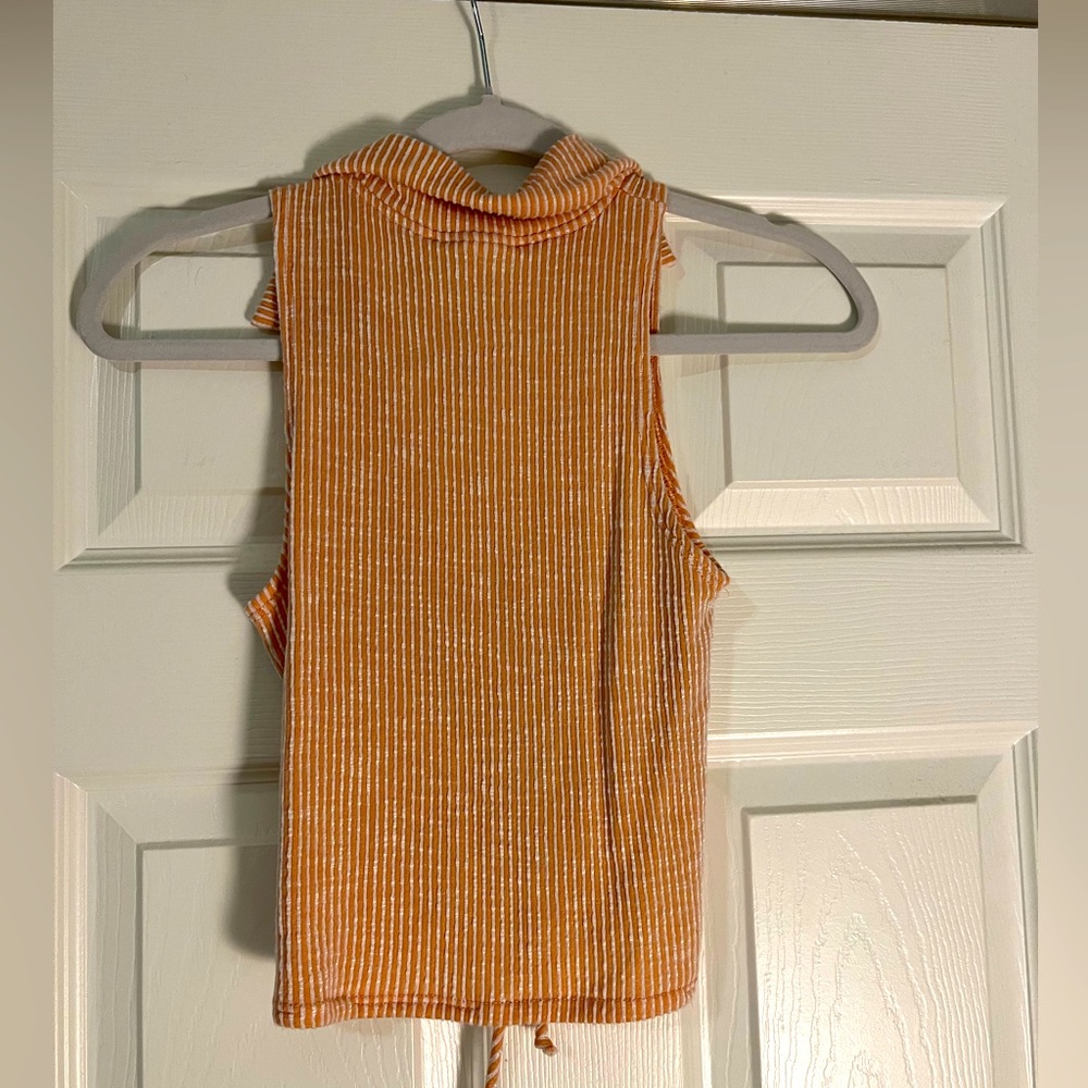 Light Orange Striped Crop Top - Picture 2 of 2